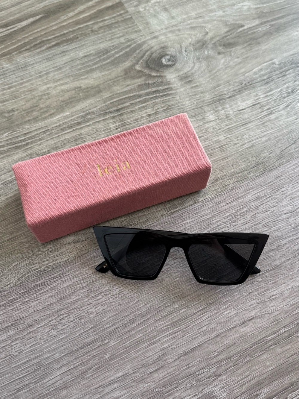 Black Angular Cat-Eye Sunglasses